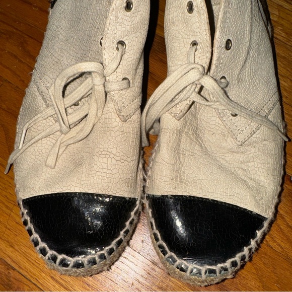CHANEL 15C Crackle High Top Espadrilles Light Beige Black Size 40 - Picture 15 of 15